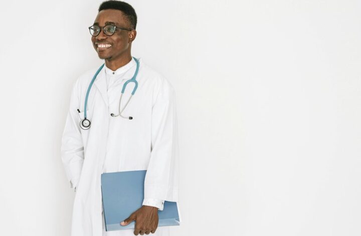 Is Dr. Gundry Reputable? Analyzing His Medical Standing and Peer Reviews
